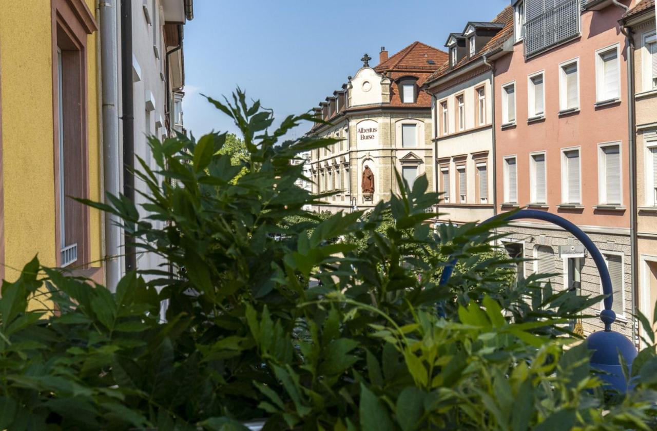 Apartments Im Cafe Einstein Freiburg Bagian luar foto